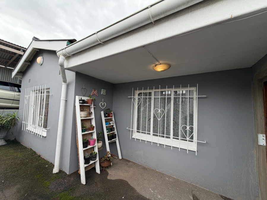 5 Bedroom Property for Sale in Morningside Eastern Cape
